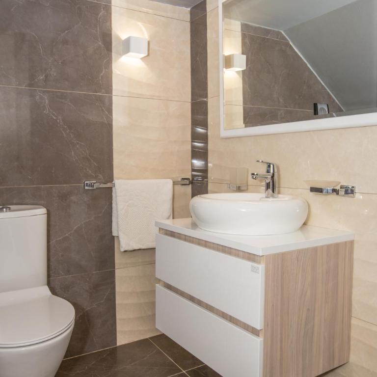 Jovan Apartments - Superior Apartment - 16