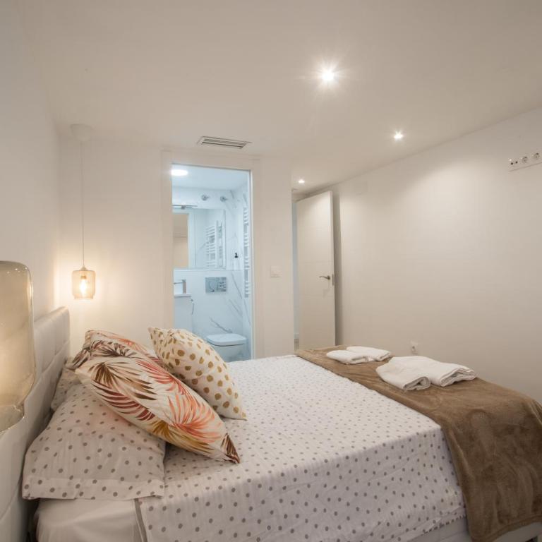 Stylish *NEW* Apartment in Alicante w/ 4 bedrooms - Apartment - 16