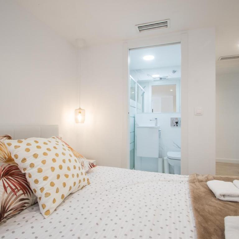Stylish *NEW* Apartment in Alicante w/ 4 bedrooms - Apartment - 19