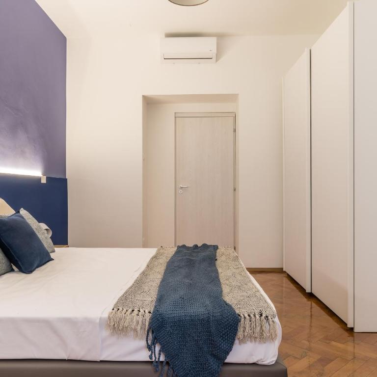 Pregiata camera con bagno privato - Blu di Prussia - Appartamento con 1 Camera da Letto - 13