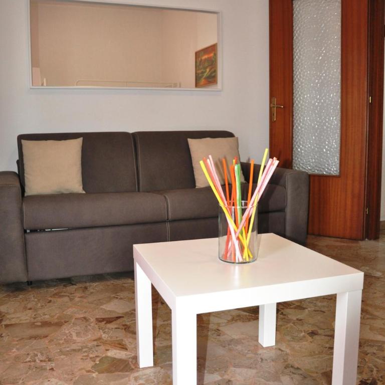 Viale Repubblica 307 4 - Appartamento con Balcone - 19