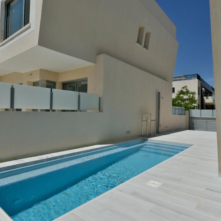 Casa Mazal, Lujosa villa Independiente a 150m del mar - Casa de 4 dormitorios - 5