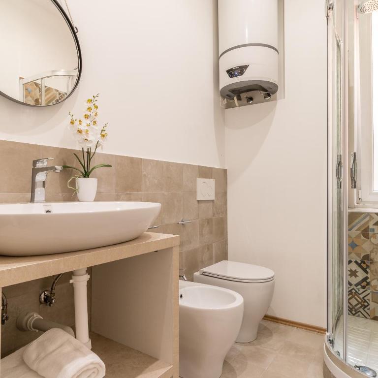 Elegante 8 posti vicino alla stazione - Grey e Blu - Appartamento con 2 Camere da Letto - 14