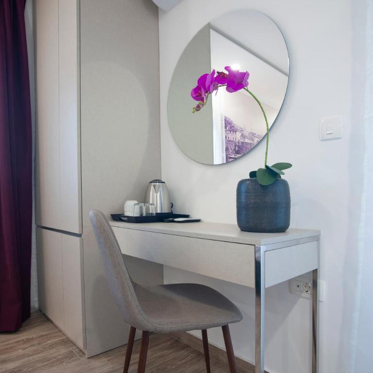 Casa Mia - Standardna Dvokrevetna Soba sa Bračnim Krevetom/Zasebnim Krevetima i Balkonom - 4