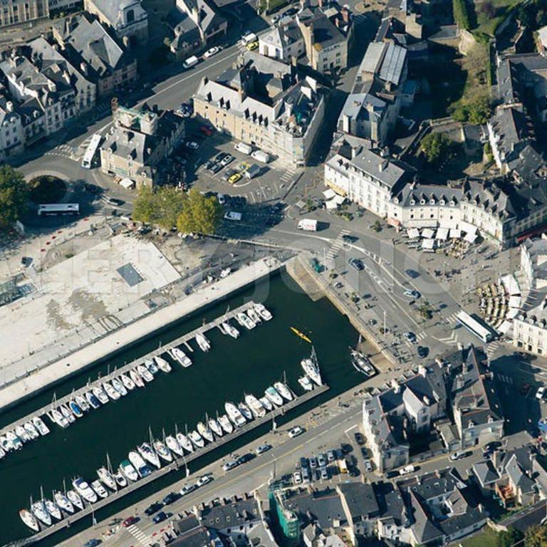 TY LAUMANN sur le PORT petite maison avec jardin - Parking gratuit - One-Bedroom House - 9
