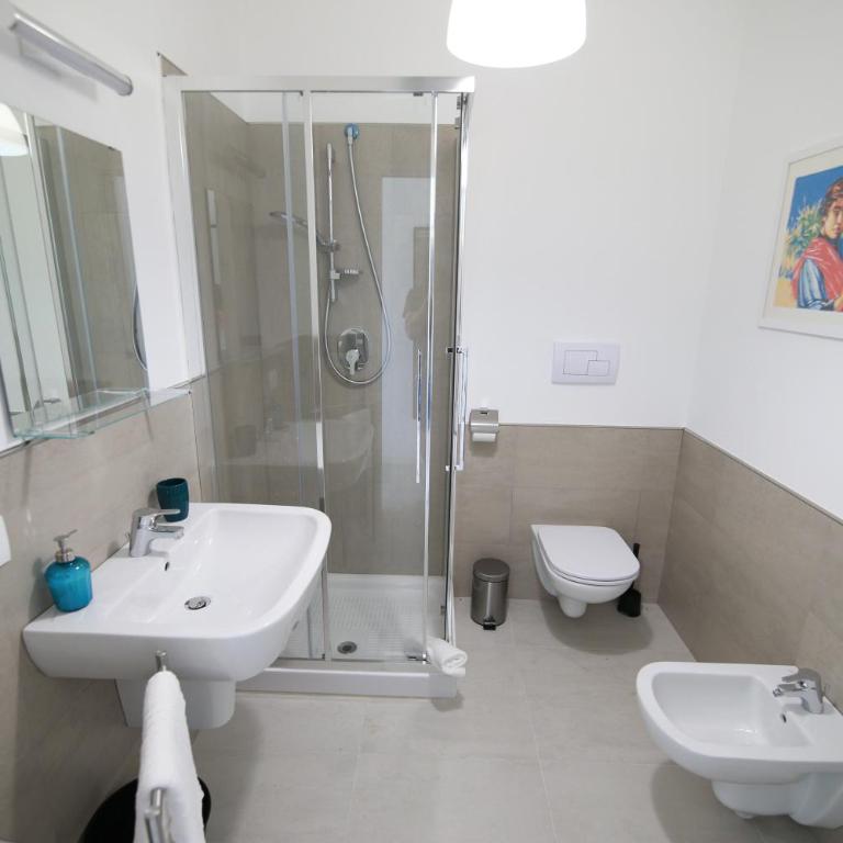 Villa Martorana, Camere e Appartamenti Short Lets - Habitación Cuádruple con vistas al mar - 6