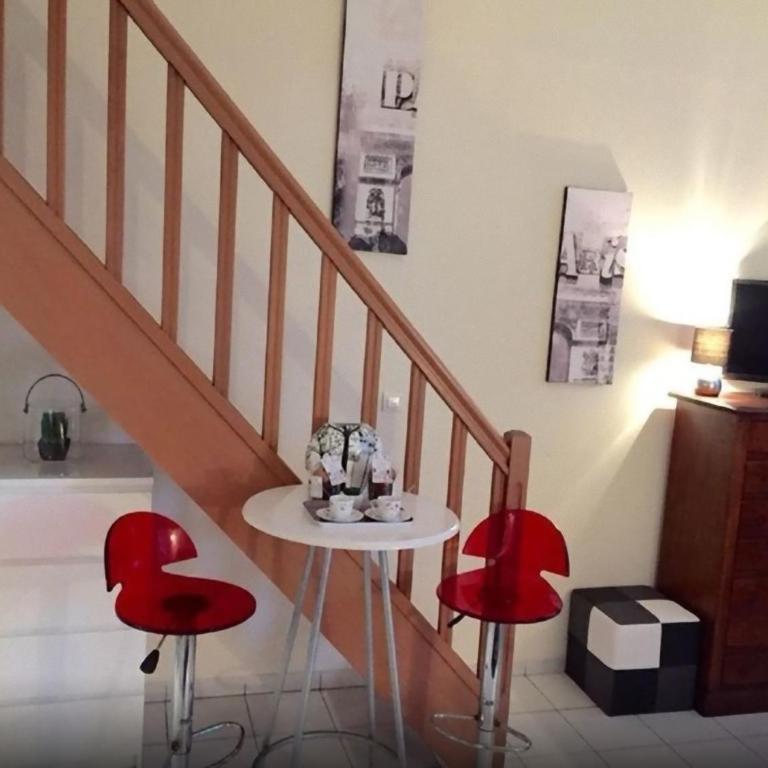 Aida - rue Bosio - Maisonnette - 16