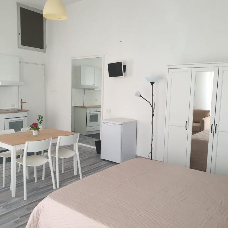 Lipari Suite Apartament - Camera Quadrupla Comfort - 5