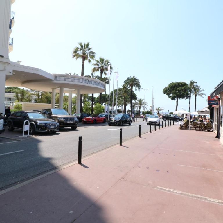 Luxury 1 bedroom Croisette Martinez direct sea view 241 - Appartement - Vue sur Mer - 24
