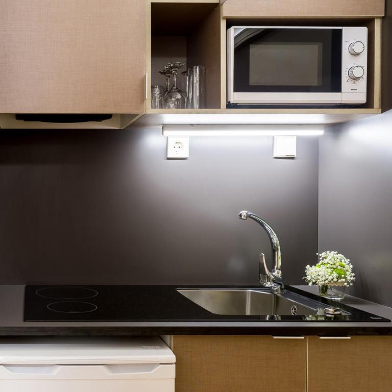 Bonanova Suite - Suite with Kitchenette - 3