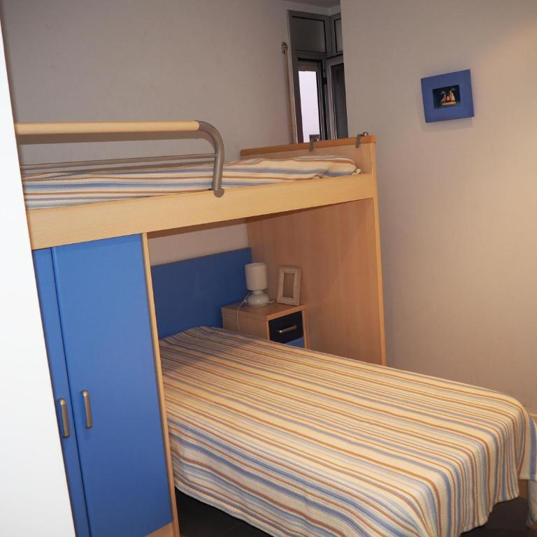 Saromar II Apartament amb dues terrasses per 6 persones a 5 minuts de la Platja Gran - Apartamento con terraza - 27