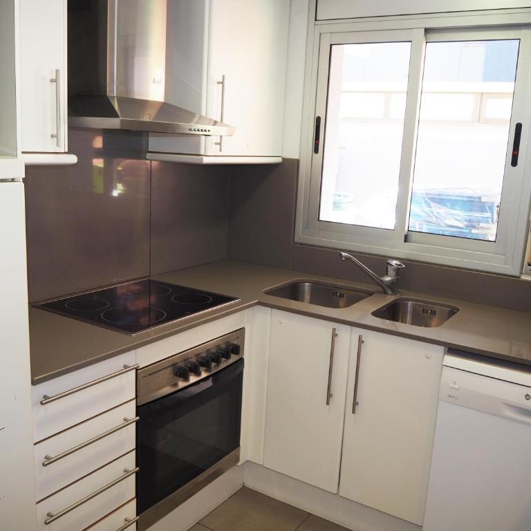 Saromar II Apartament amb dues terrasses per 6 persones a 5 minuts de la Platja Gran - Apartamento con terraza - 13