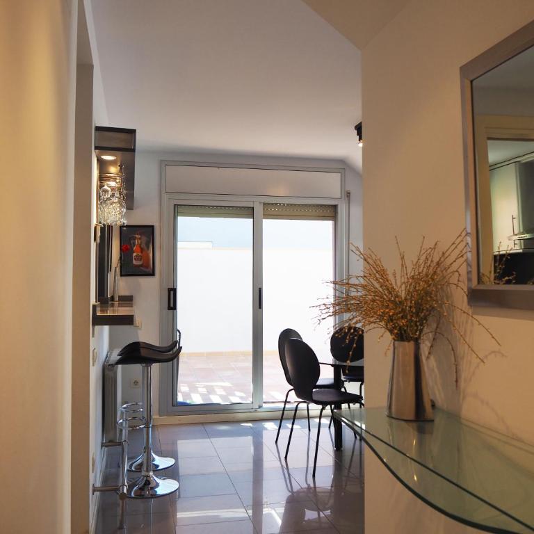 Saromar II Apartament amb dues terrasses per 6 persones a 5 minuts de la Platja Gran - Apartamento con terraza - 15