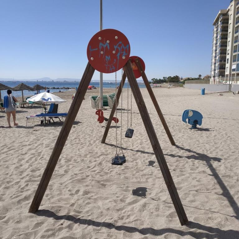 Apartamento con plaza de garaje en Urbanización las Góndolas - Apartamento de 2 dormitorios - 2