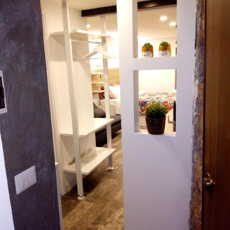 city loft - Studio Apartment - 13