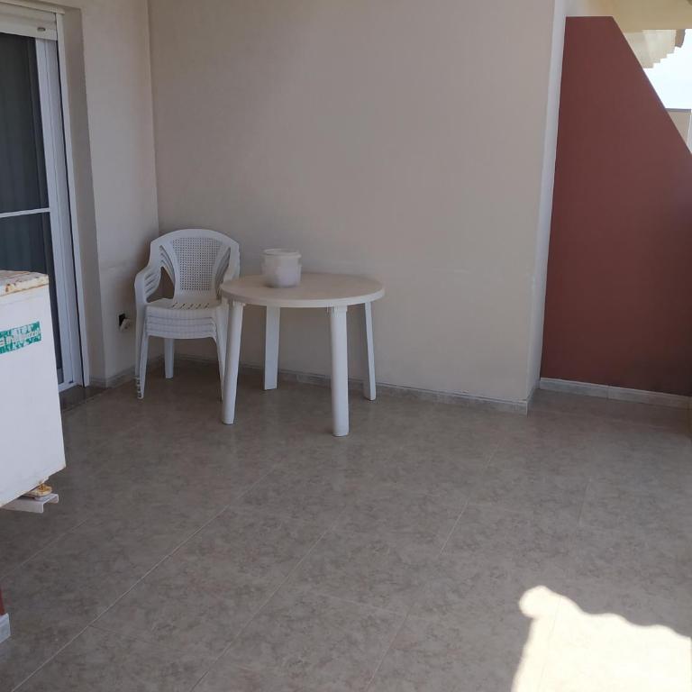 Apartamento con plaza de garaje en Urbanización las Góndolas - Apartamento de 2 dormitorios - 16
