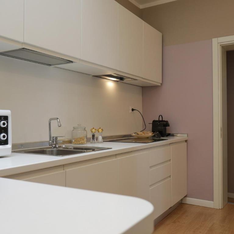 Welc-oM Casa Anna - Appartamento con 2 Camere da Letto - Via Seminario, 6 - 28