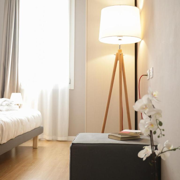 Welc-oM Casa Anna - Appartamento con 2 Camere da Letto - Via Seminario, 6 - 26