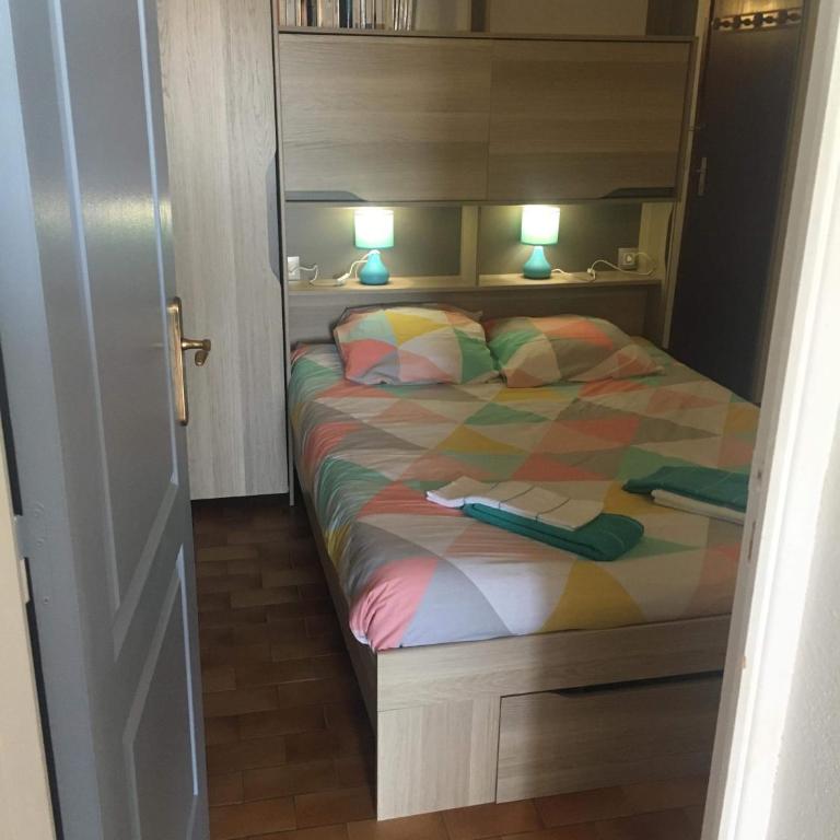charmant studio alcôve à balaruc les bains 2 étoiles - Apartment mit 1 Schlafzimmer - 1