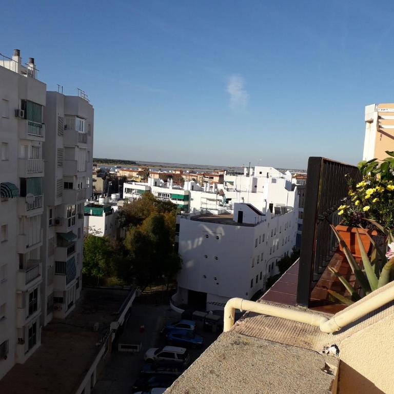 Atico con espectacular terraza con vistas magníficas a la desembocadura del Guadalquivir - Apartamento de 3 dormitorios - 11