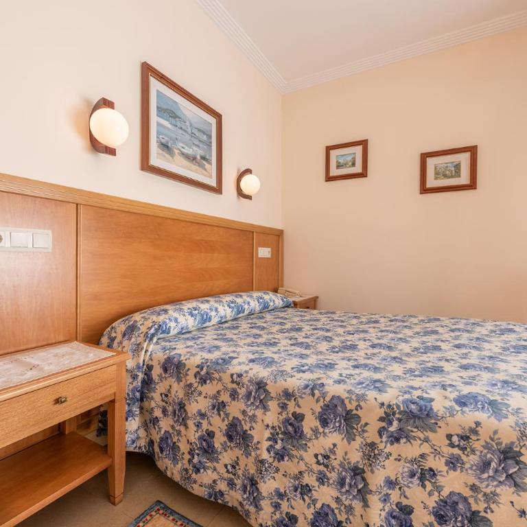 Hotel Minso - Habitación Doble Deluxe con balcón y vistas al mar - 12