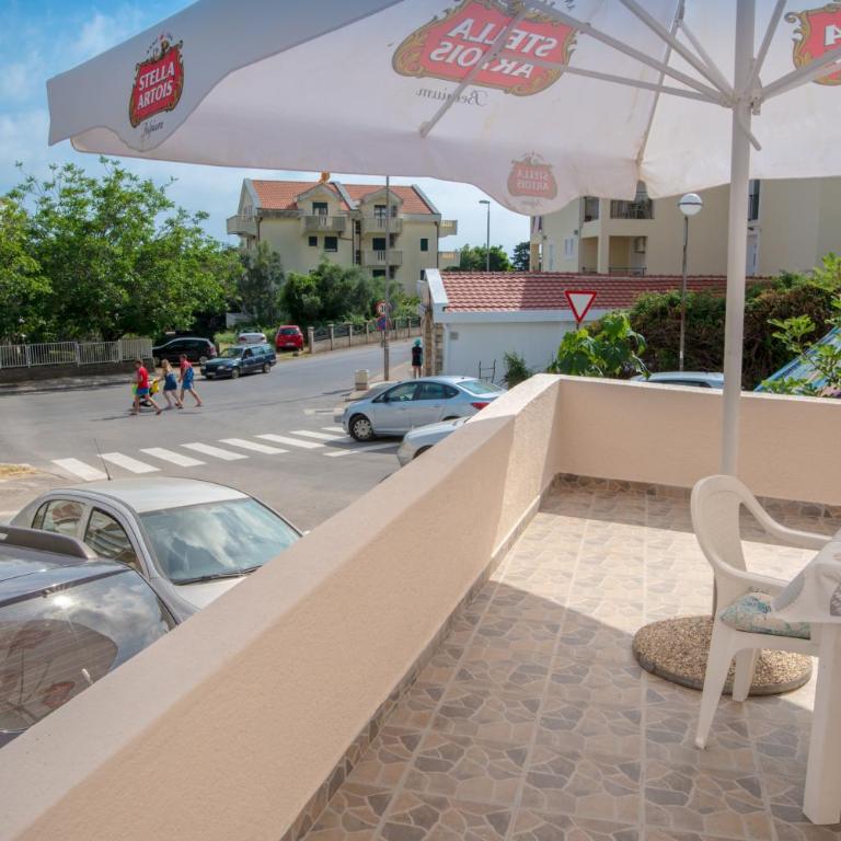 Apartments Vjera Petrovac - King Studio with Sofa Bed - 1