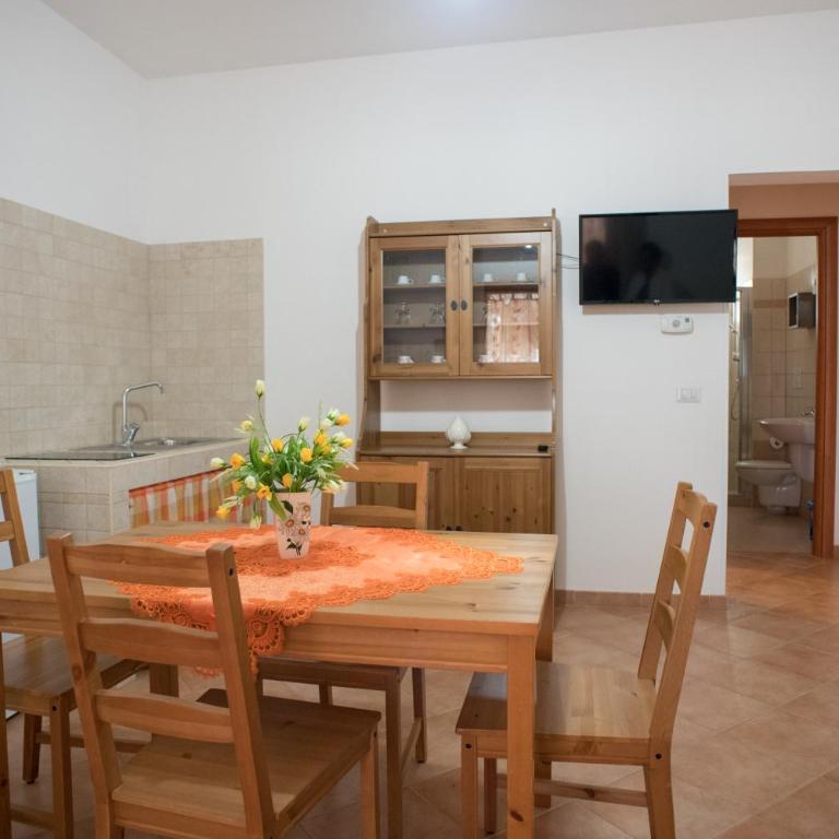 Red Rose B&B - One-Bedroom Apartment - 10