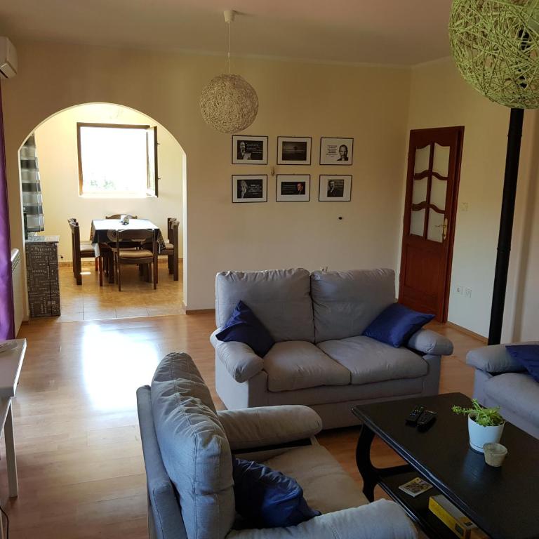 Apartments Milicic - Three-Bedroom Suite - 11