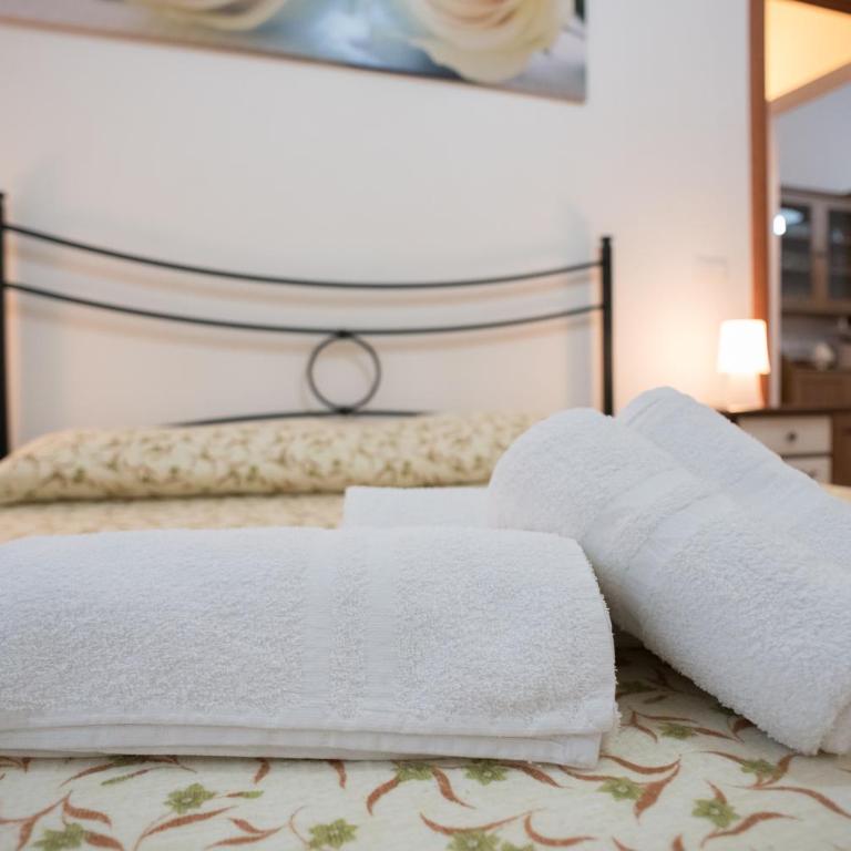 Red Rose B&B - Apartment - 8