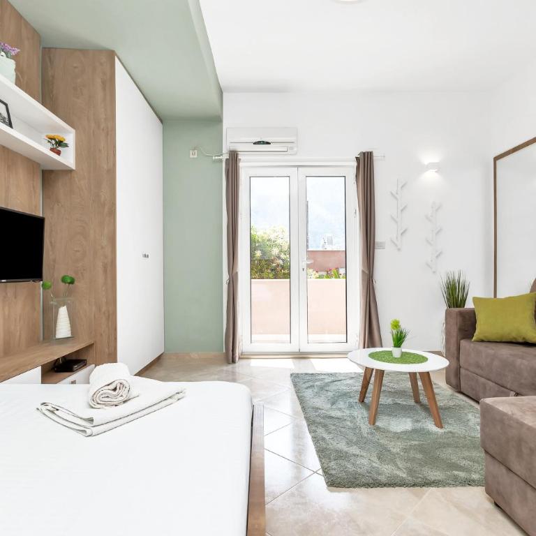 Apartments Marilu - Studio with Garden View - 3