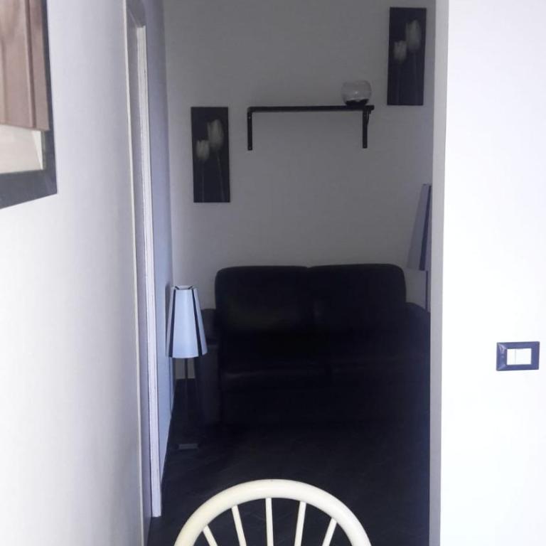 Casa Vacanze Expo - Appartamento con 2 Camere da Letto - 11