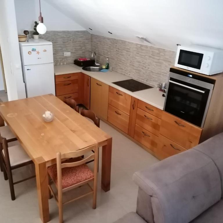 Apartment Aleksandar - Two-Bedroom Apartment - 6