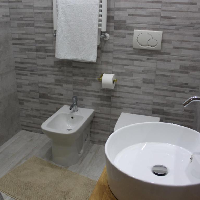 Loft con giardino in zona Appia Antica - One-Bedroom Apartment - 17
