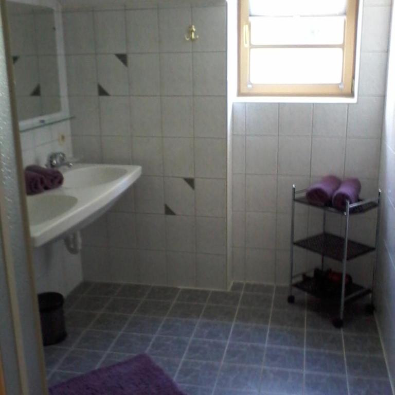 Ronalds Appartements - Apartment mit 1 Schlafzimmer und Balkon - 11