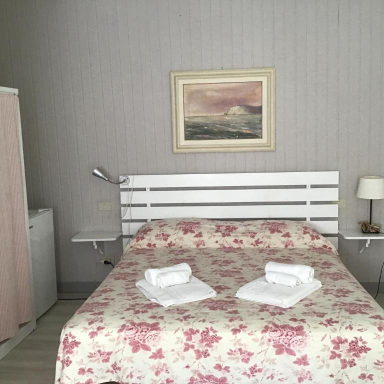 Villa Ghirardelli - Double Room with Patio - 1