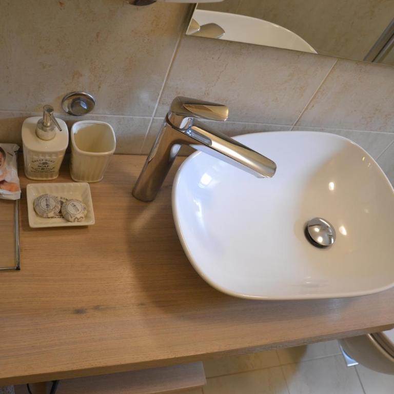 Apartmani Art Karampana - Deluxe Studio - 9