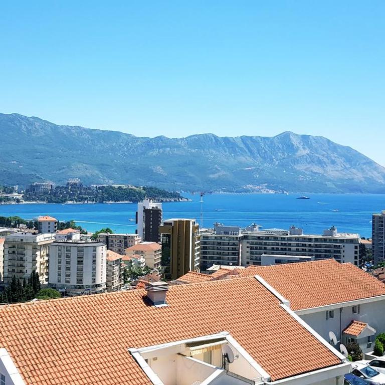 Hotel Pierina - Deluks Dvokrevetna Soba sa Bračnim Krevetom i Pogledom na More - 2