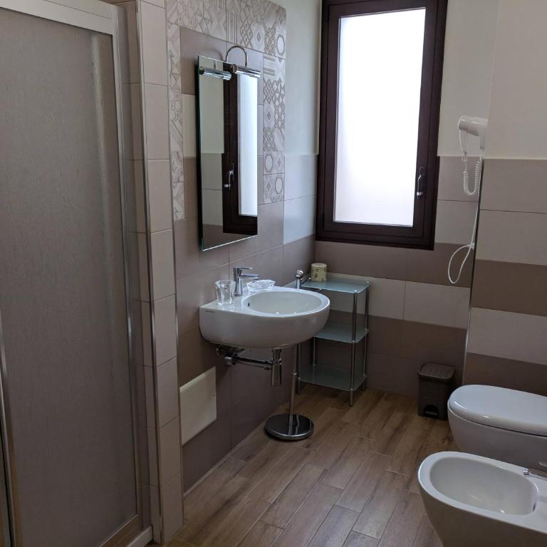 B&B Castiglione - Camera Tripla con Balcone - 4