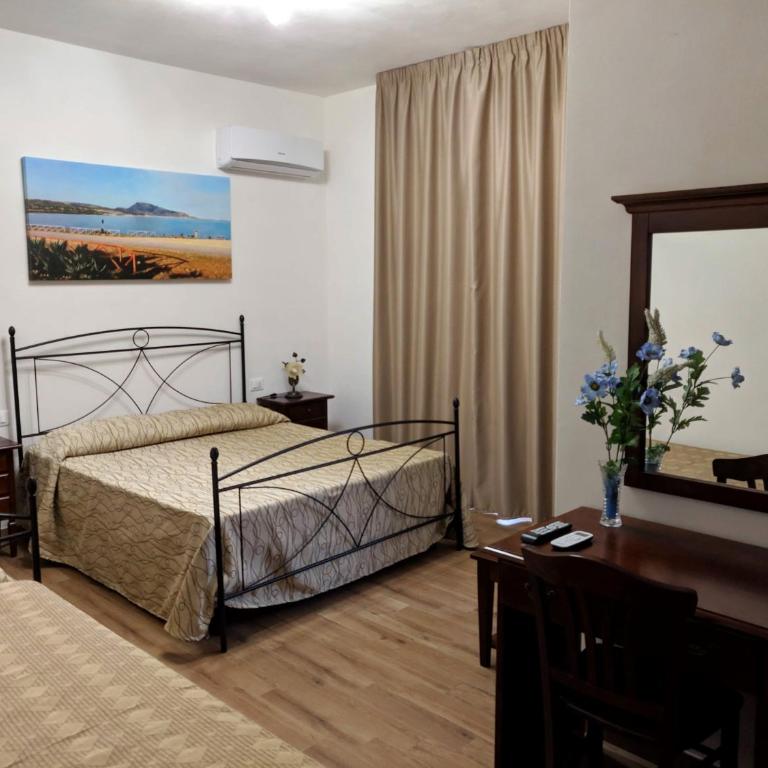 B&B Castiglione - Camera Tripla Classic - 1