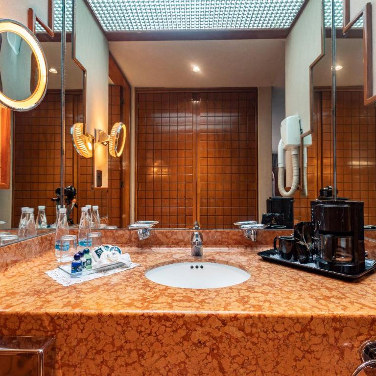 Hotel Beverly - Grand Master Suite - 3