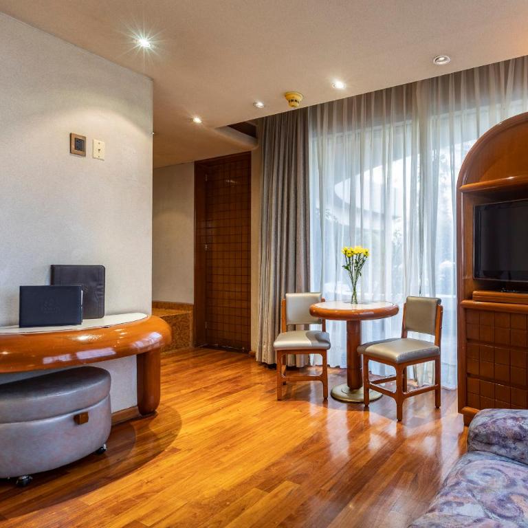 Hotel Beverly - Master Suite - 4