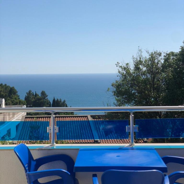Apartmani Dini - Dvokrevetna Soba sa Bračnim Krevetom i Pogledom na More - 5