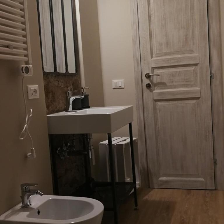 Casa di Ele - Camera Matrimoniale con Bagno Privato - 13