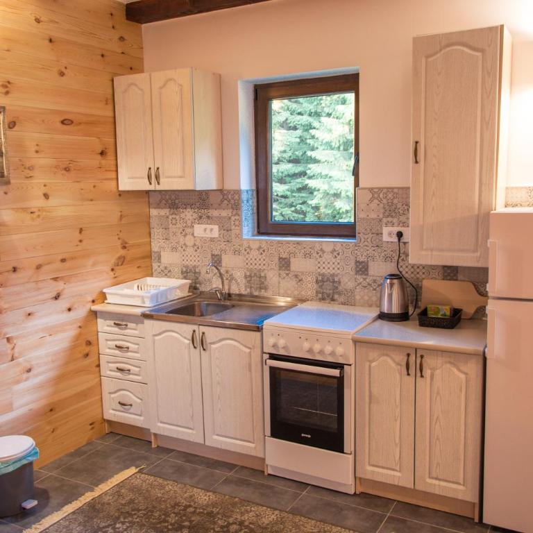 Wood Inn - Two-Bedroom Villa - 17