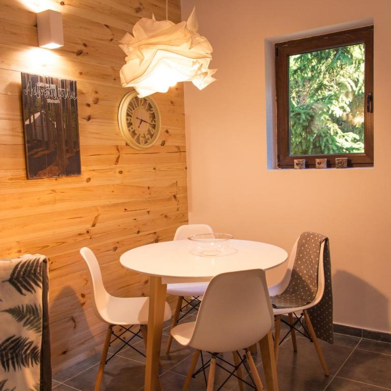 Wood Inn - Two-Bedroom Villa - 10