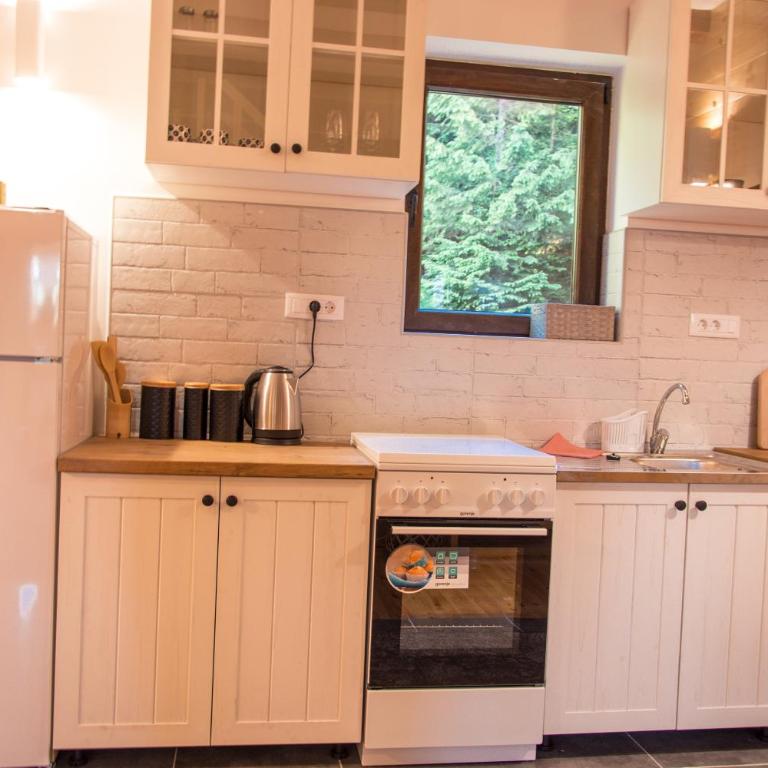 Wood Inn - Two-Bedroom Villa - 8