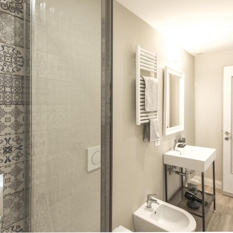 Casa di Ele - Camera Matrimoniale con Bagno Privato - 9
