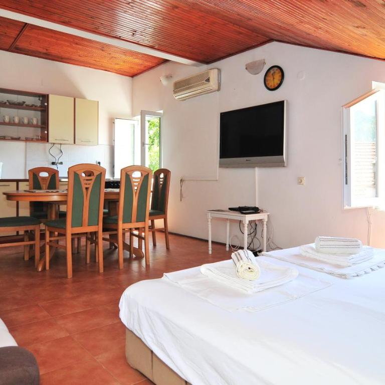 Apartment Maris - Apartment with Sea View - 10