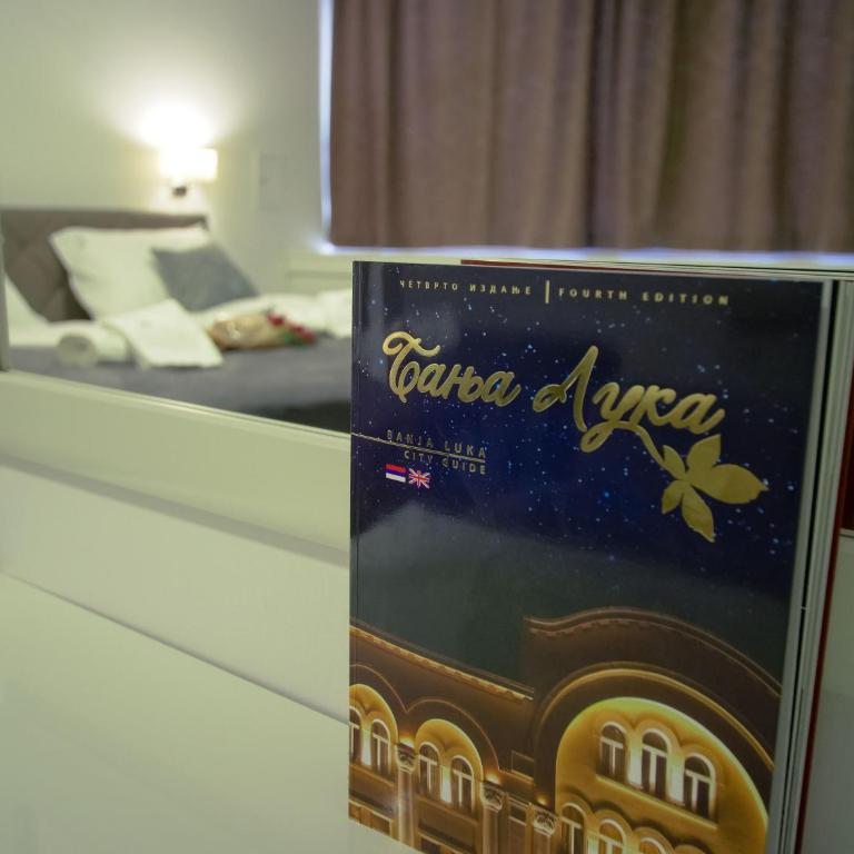 Hotel Slavija Banja Luka - Standardna Dvokrevetna Soba sa Zasebnim Krevetima - 23