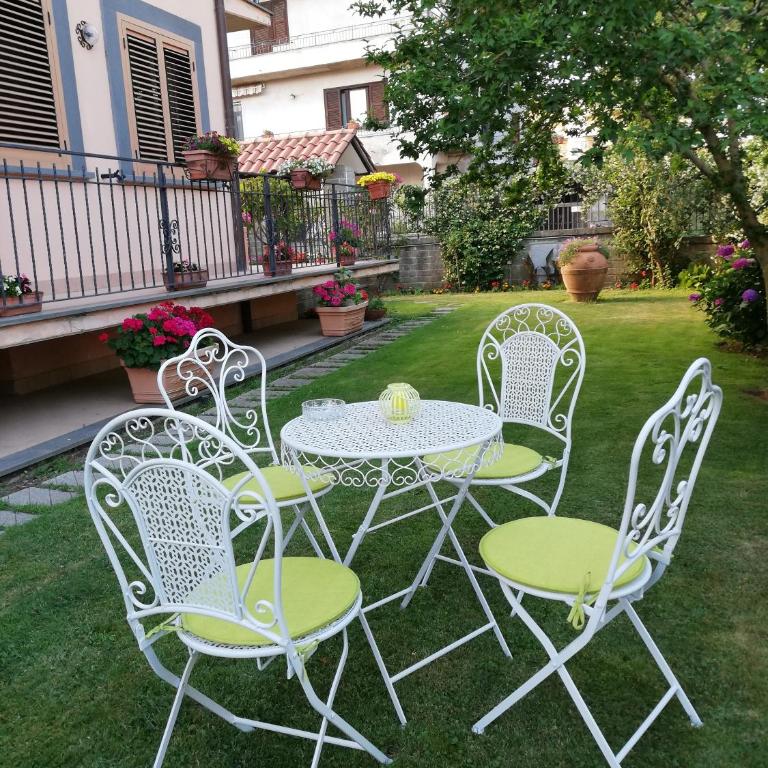 GIARDINO DI PRIMAVERA - Appartamento con 2 Camere da Letto - 2